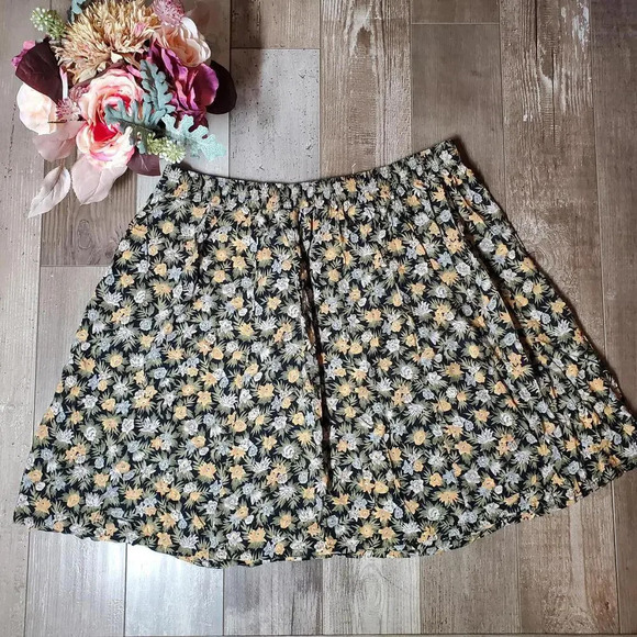 Sag Harbor Vintage Floral Pull On Slip Mini Skirt Size Large Schoolgirl EUC - Picture 4 of 14